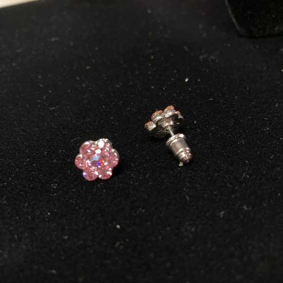 Pink Daisies necklace and earrings set. Silvertone basemetal. Pink faux crystal - Picture 5 of 5